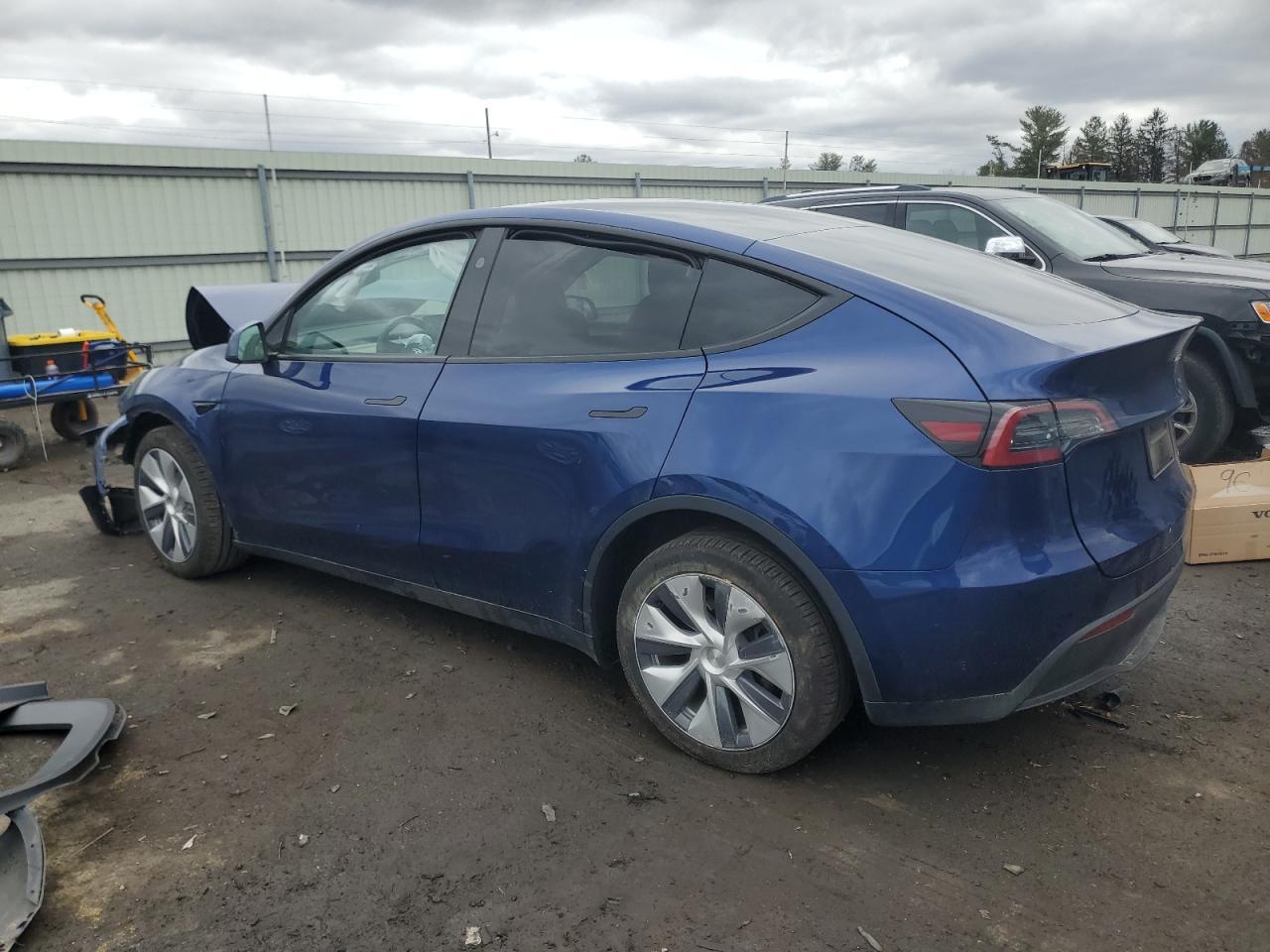 2023 TESLA MODEL Y - Фото 2