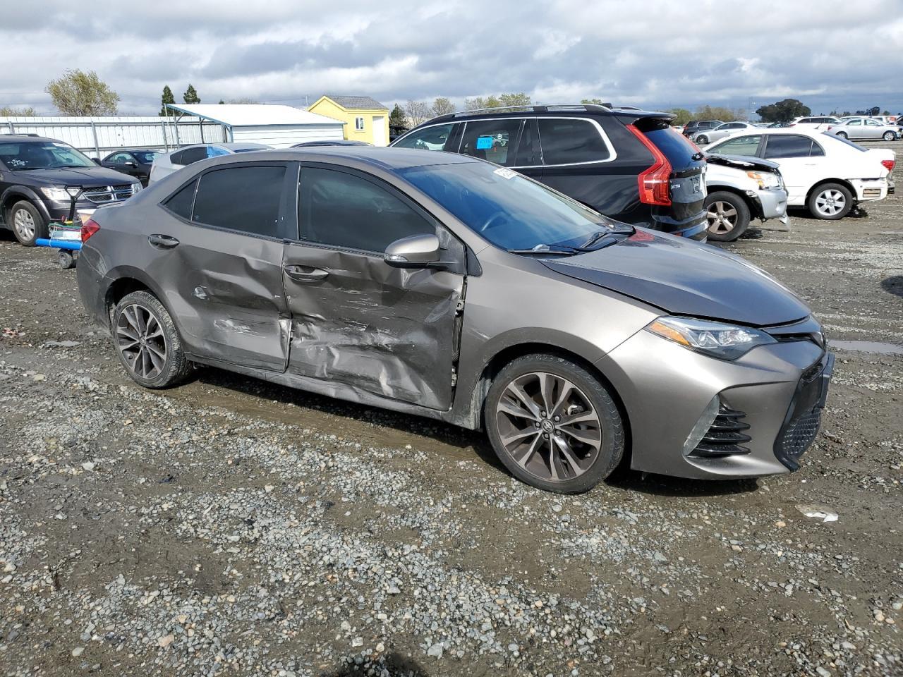 2018 TOYOTA COROLLA L - Image 4