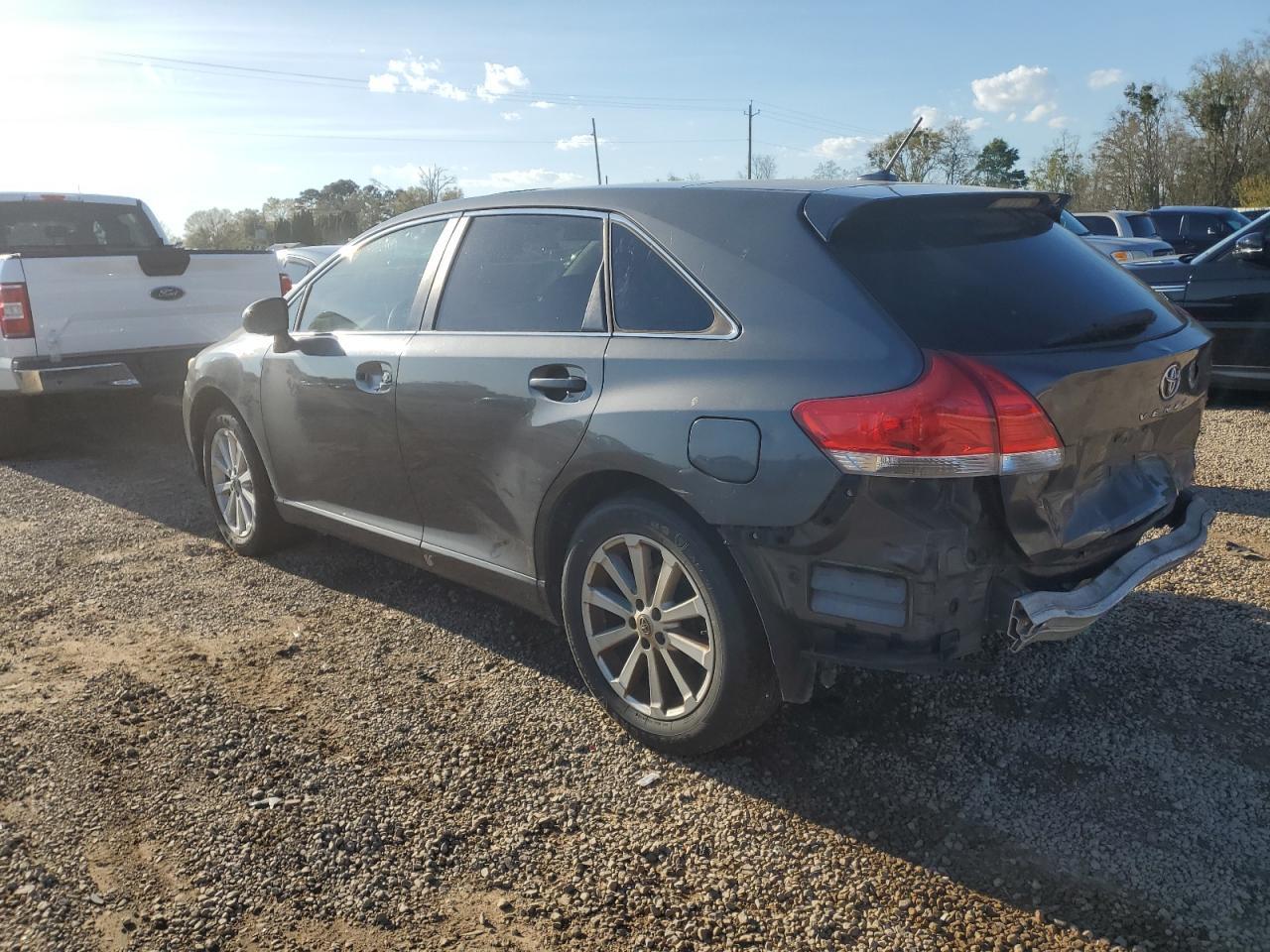 2011 TOYOTA VENZA - Image 2