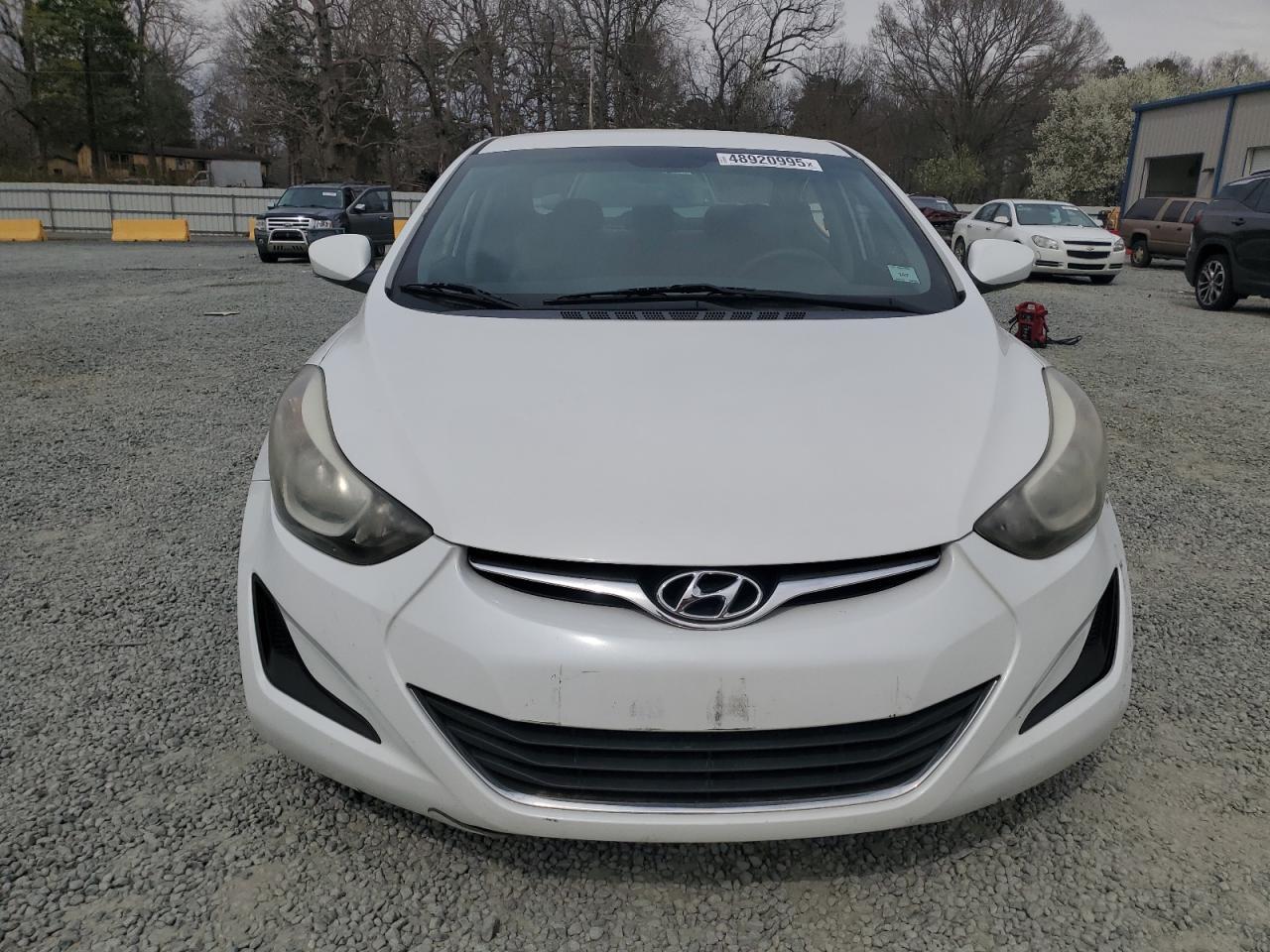 2015 HYUNDAI ELANTRA SE - Image 5