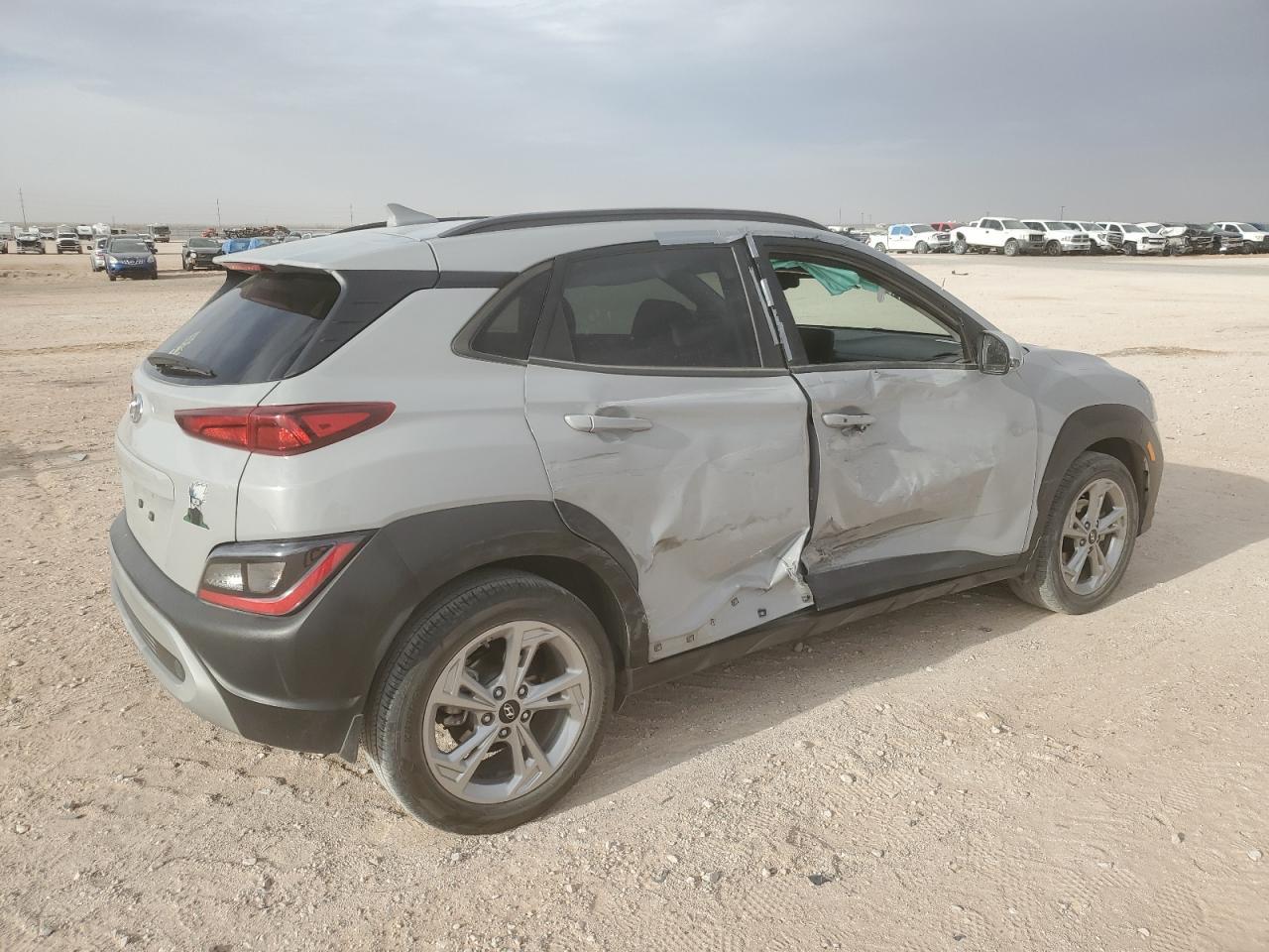 2023 HYUNDAI KONA SEL - Фото 3