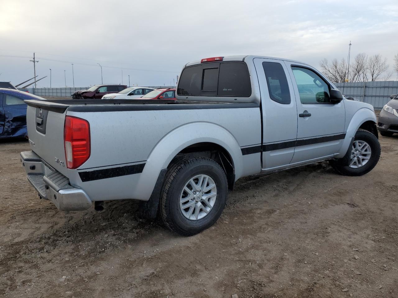 2016 NISSAN FRONTIER S - Фото 3