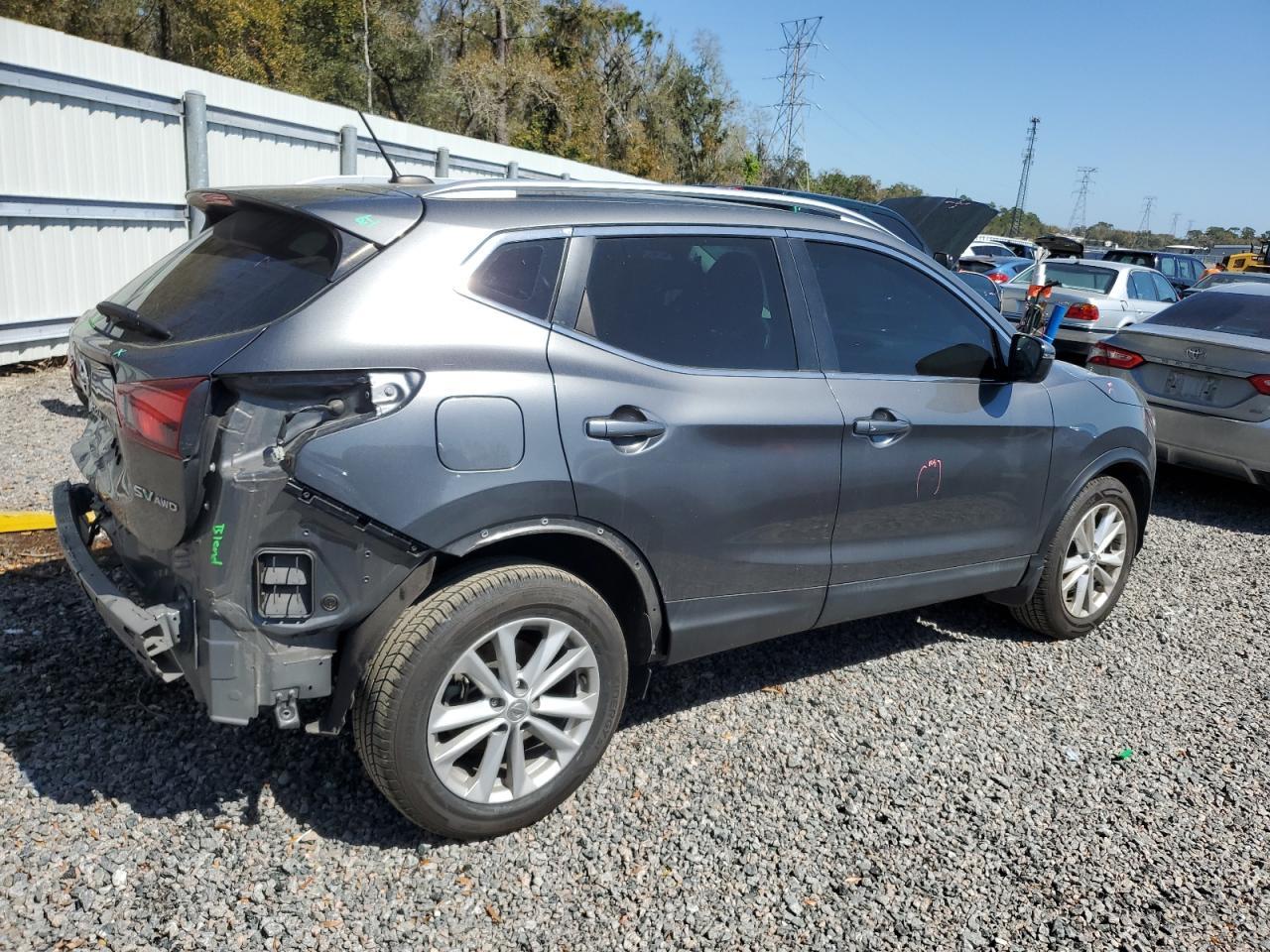 2017 NISSAN ROGUE SPOR - Image 3