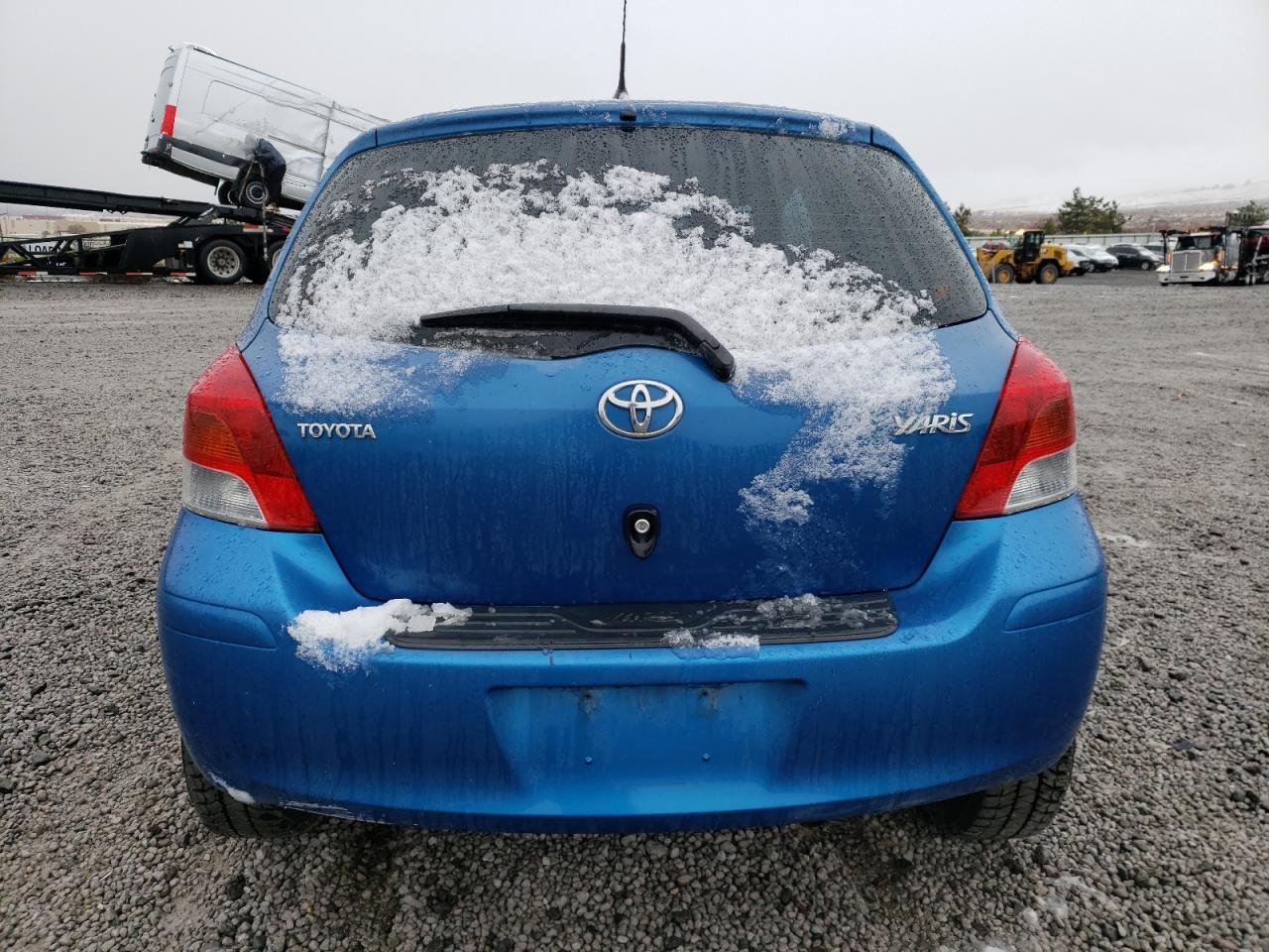 2011 TOYOTA YARIS - Фото 6