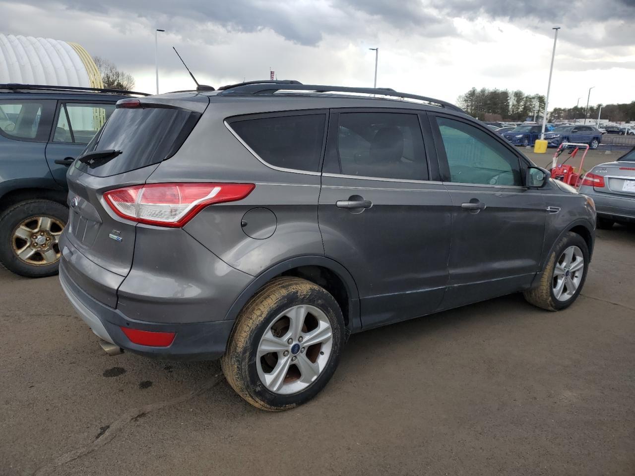 2014 FORD ESCAPE SE - Image 3
