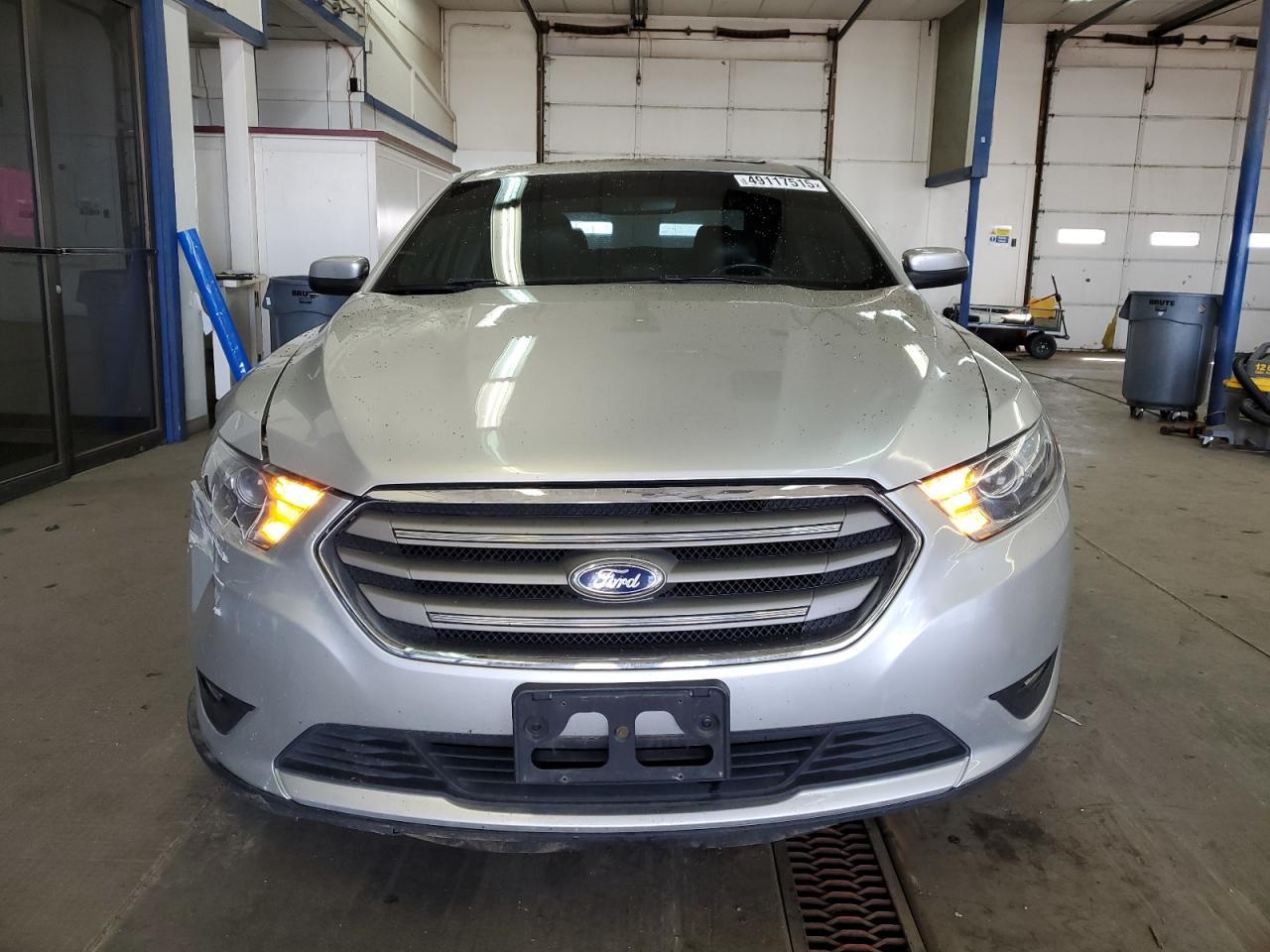 2013 FORD TAURUS SEL - Фото 5