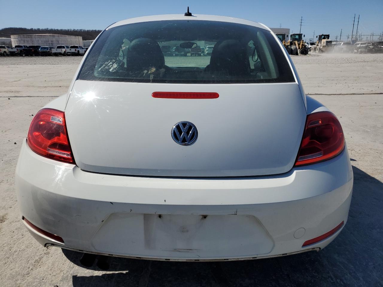 2015 VOLKSWAGEN BEETLE 1.8 - Фото 6