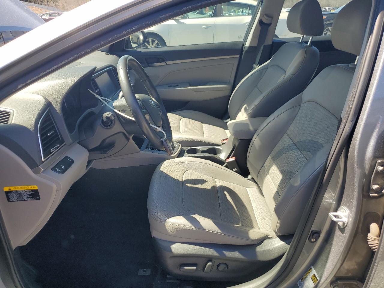 2017 HYUNDAI ELANTRA SE - Image 7