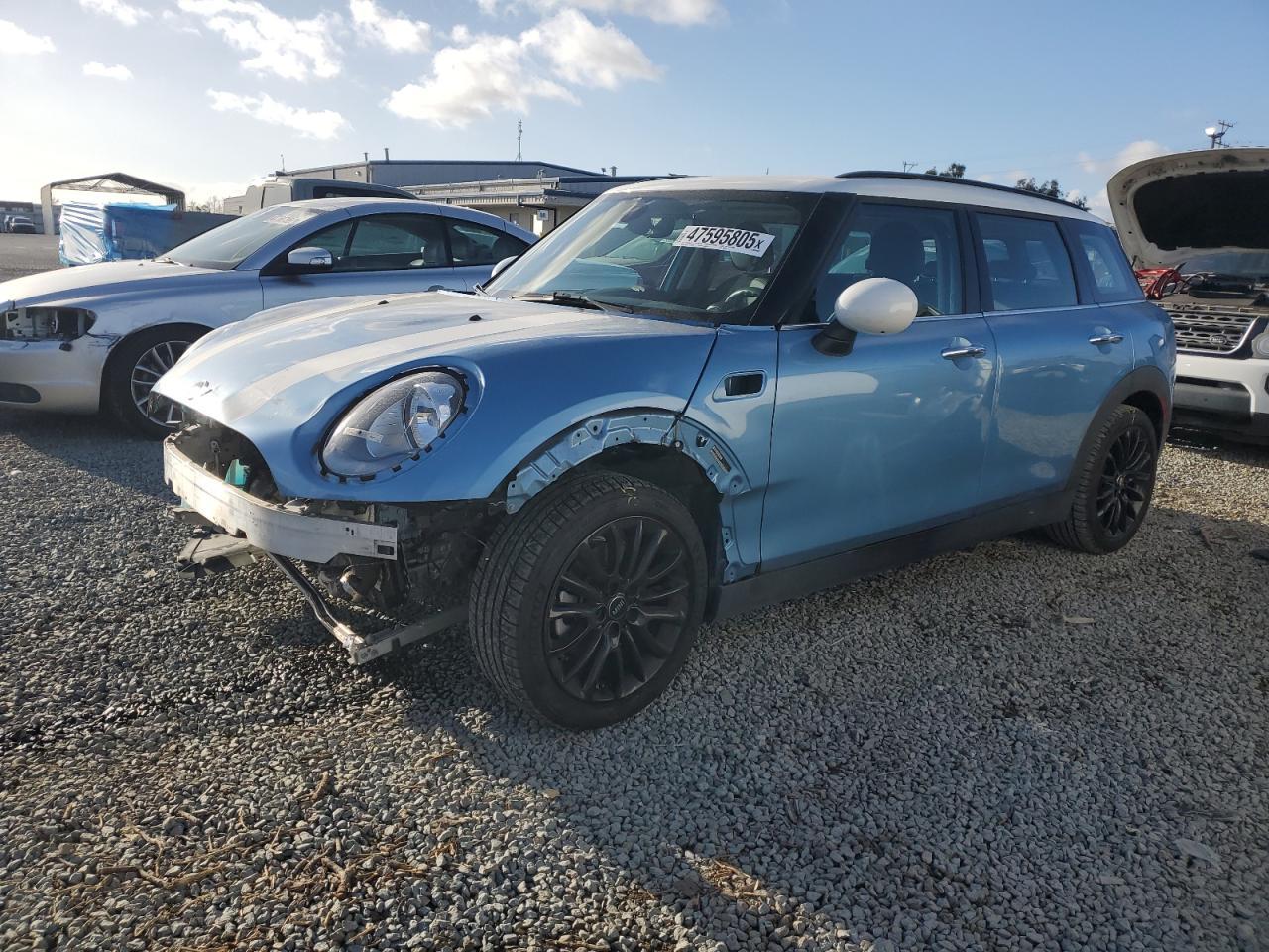 2017 MINI COOPER CLU