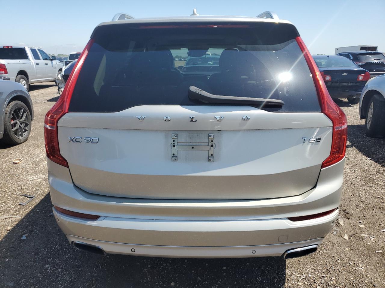 2016 VOLVO XC90 T6 - Фото 6