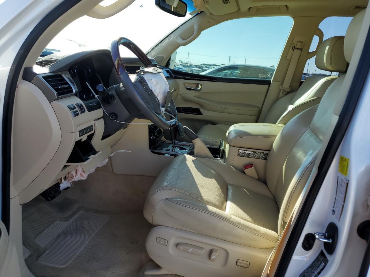 2015 LEXUS LX 570 - Image 7