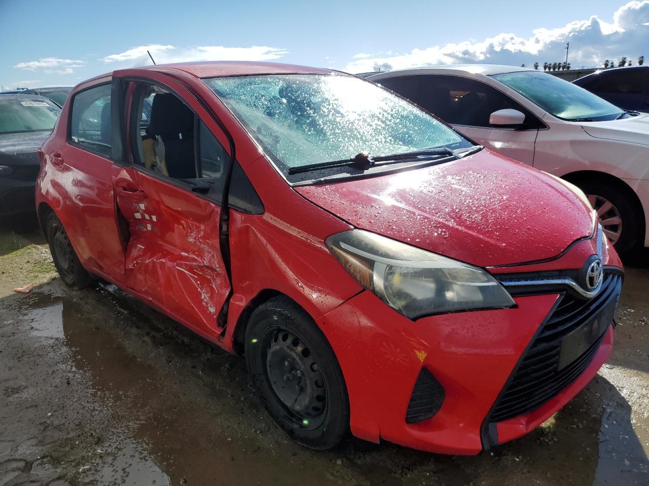 2015 TOYOTA YARIS - Фото 4