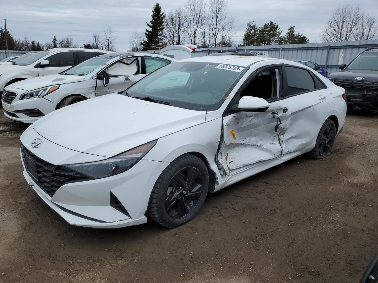 2022 HYUNDAI ELANTRA SE