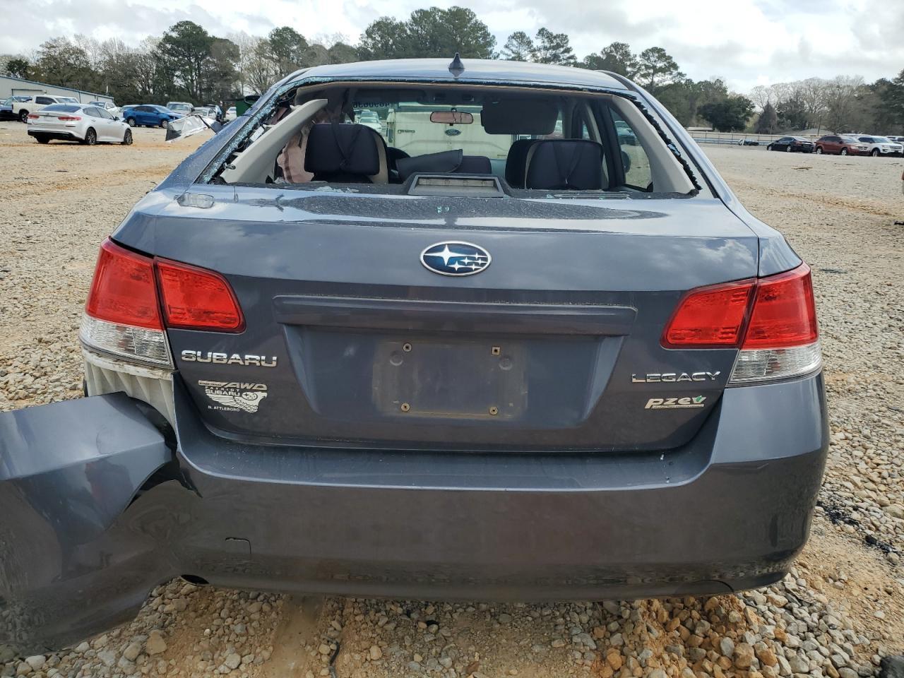 2014 SUBARU LEGACY 2.5 - Image 6
