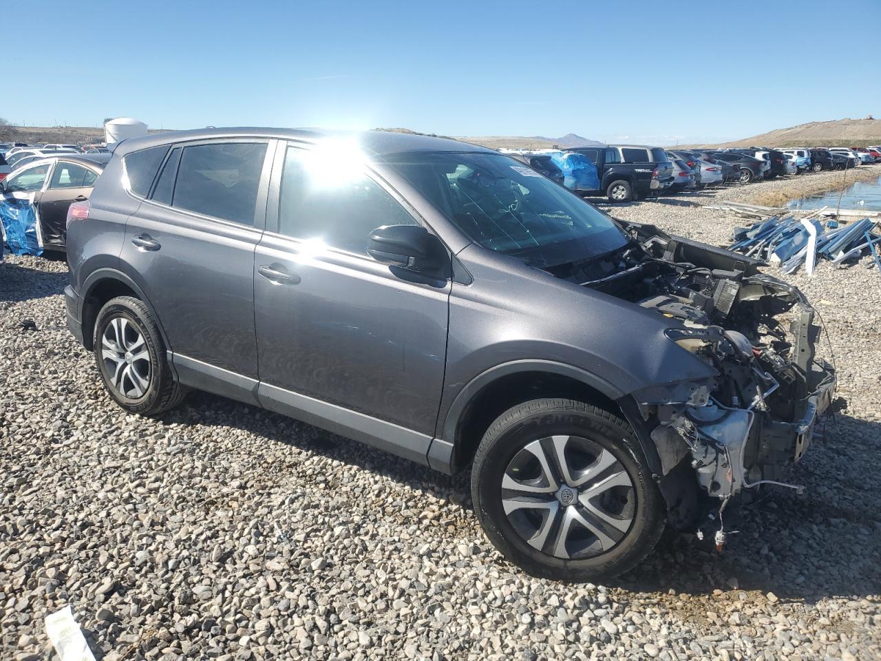 2018 TOYOTA RAV4 LE - Image 4
