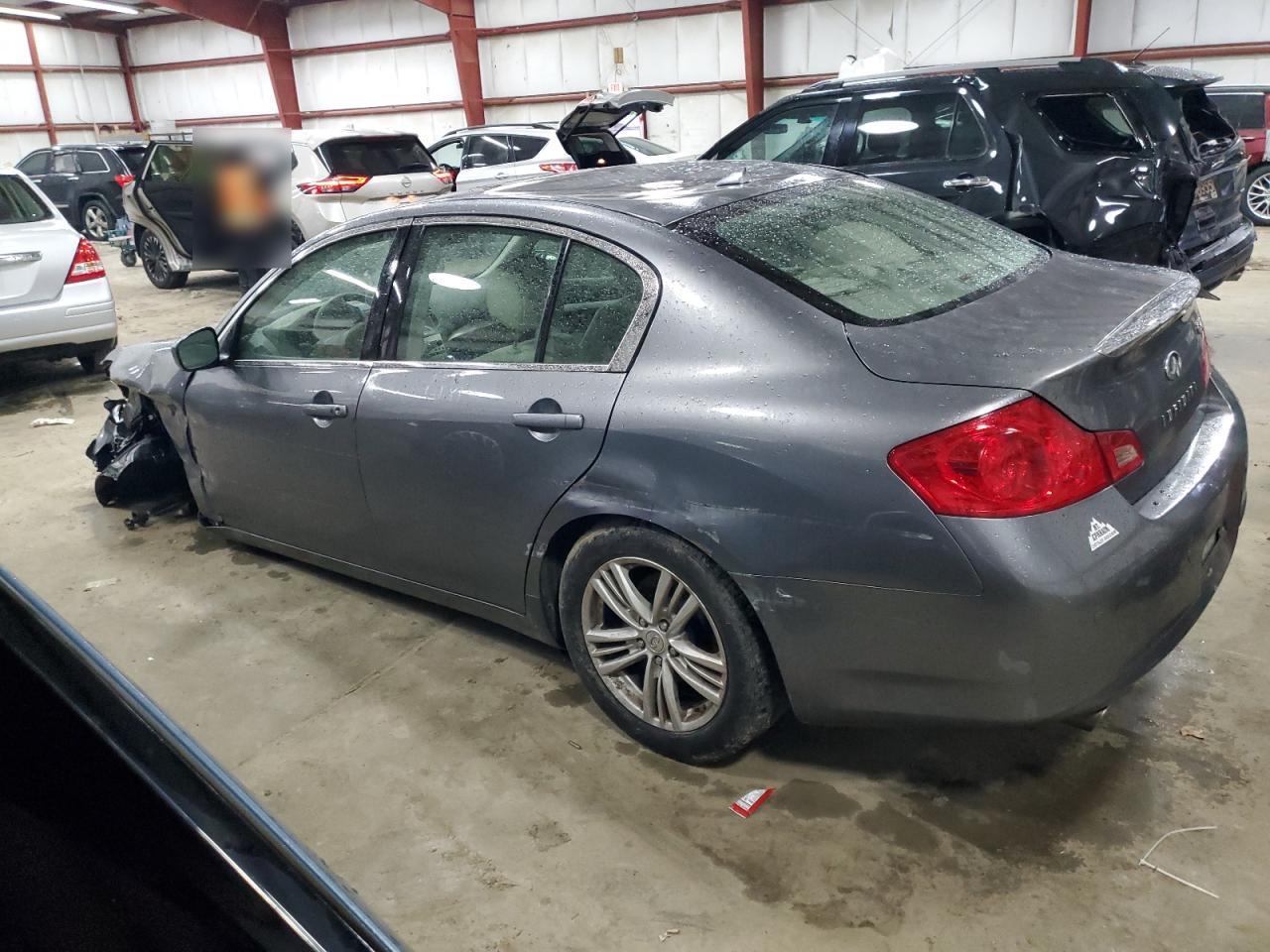 2012 INFINITI G37 - Image 2