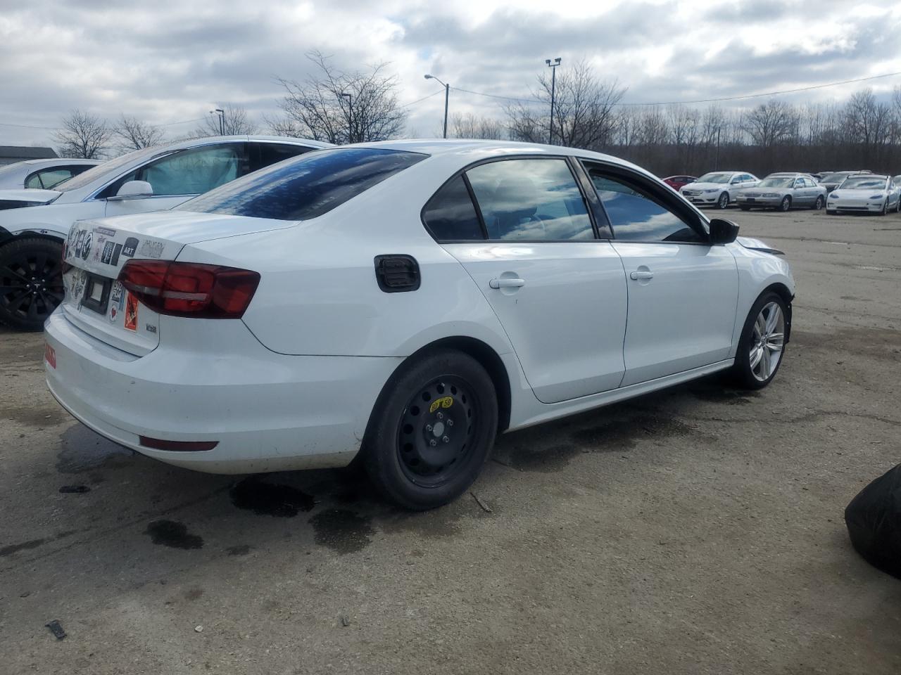 2016 VOLKSWAGEN JETTA S - Image 3