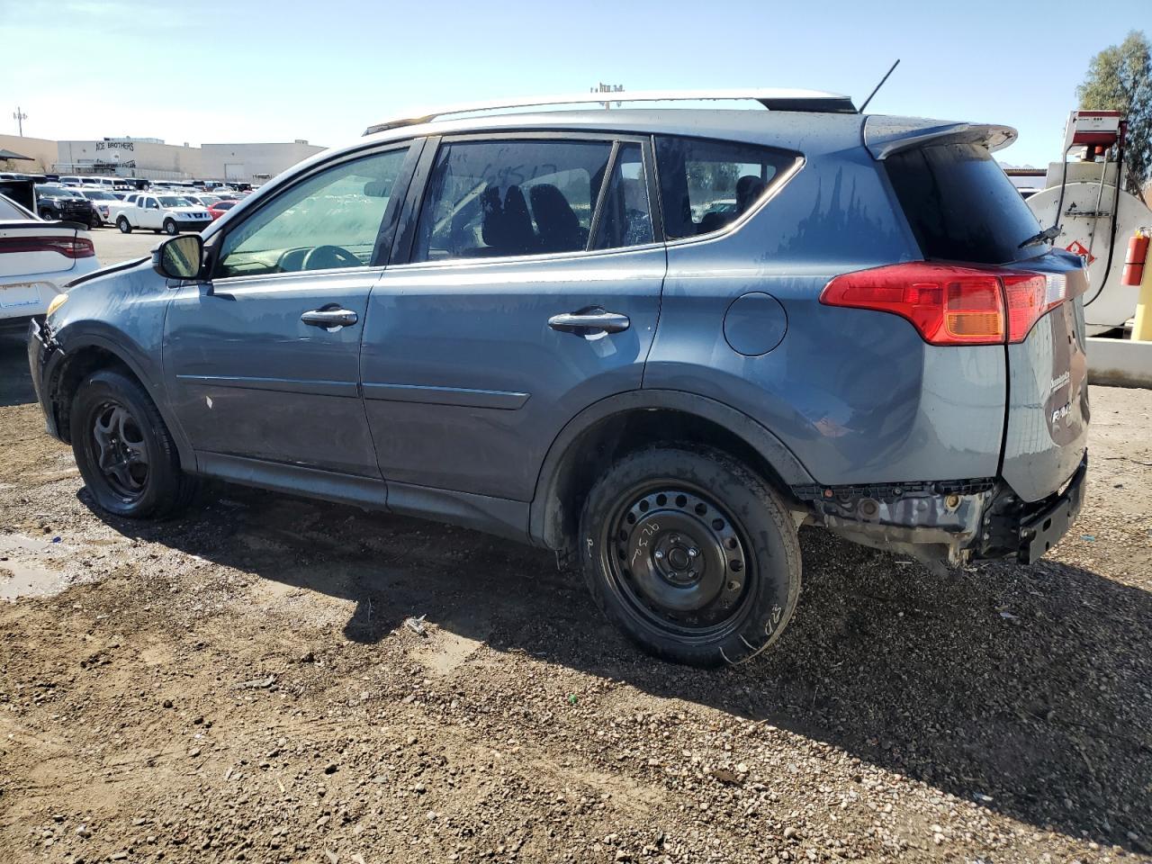 2014 TOYOTA RAV4 LE - Фото 2