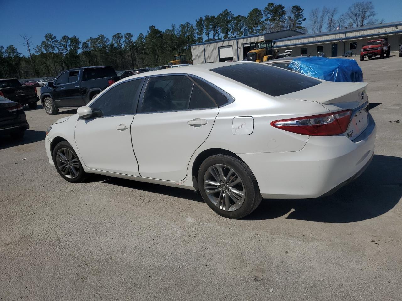 2017 TOYOTA CAMRY LE - Фото 2