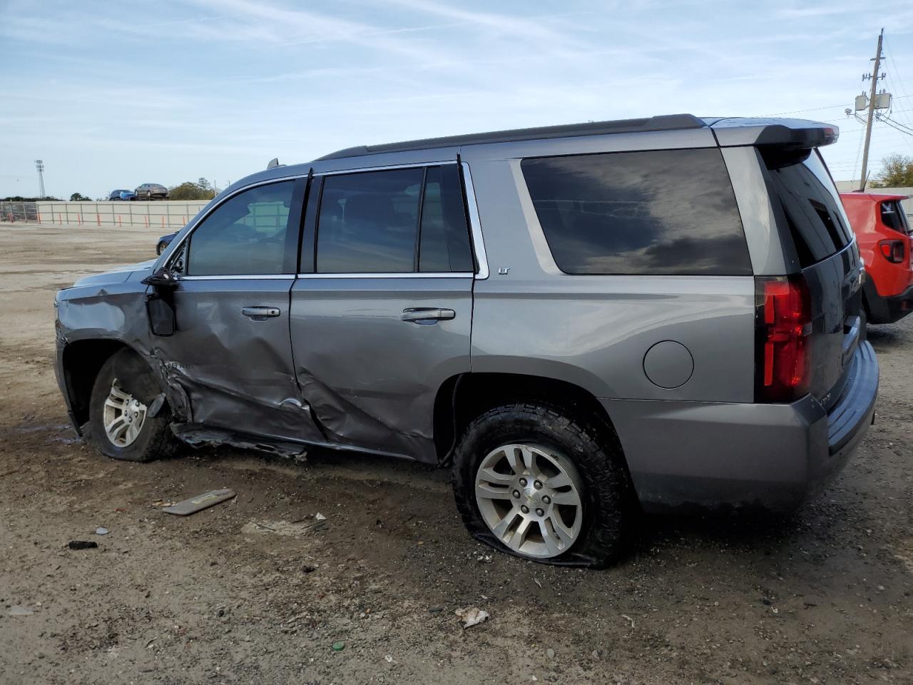 2019 CHEVROLET TAHOE K150 - Фото 2