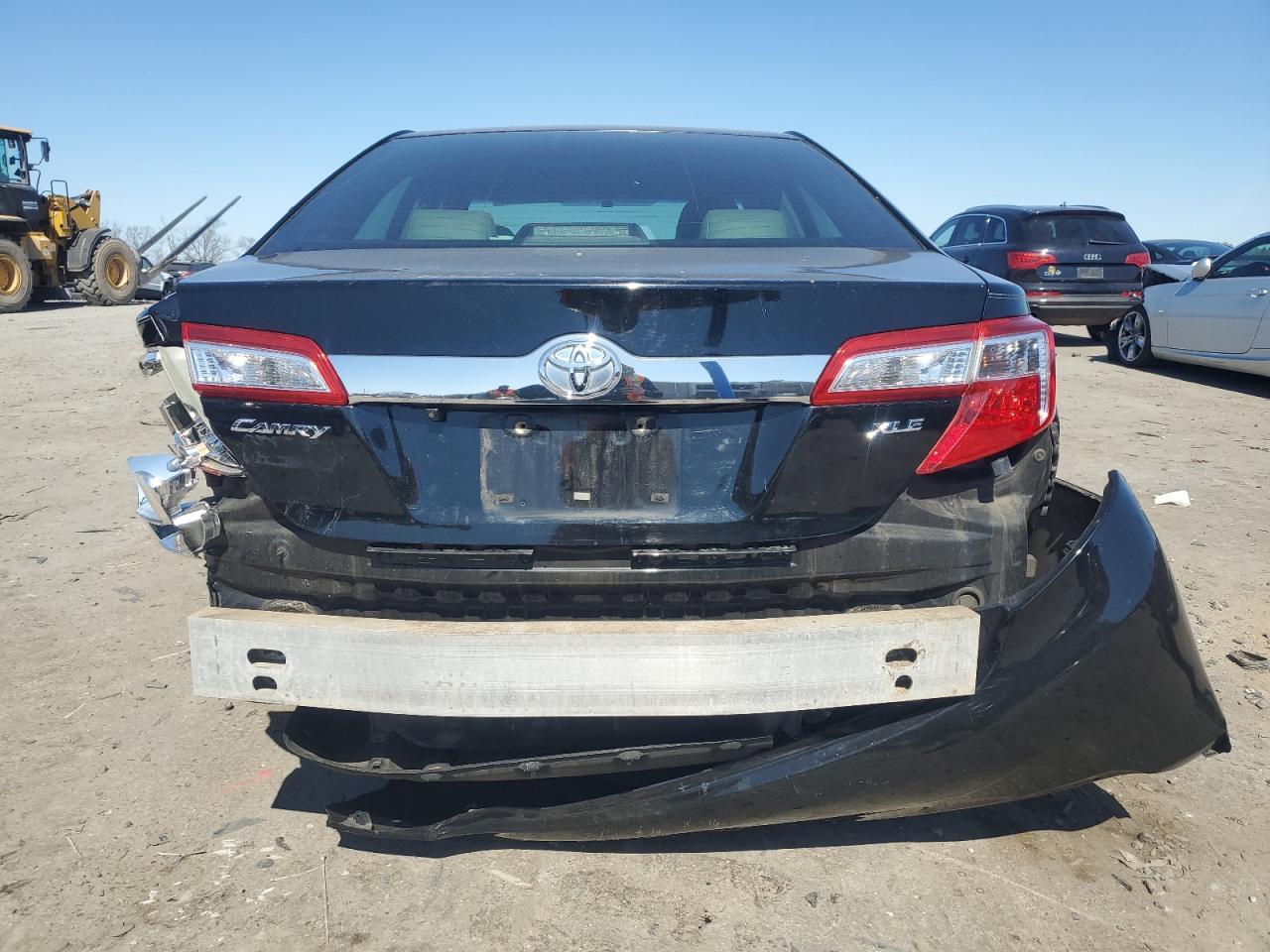 2014 TOYOTA CAMRY L - Фото 6