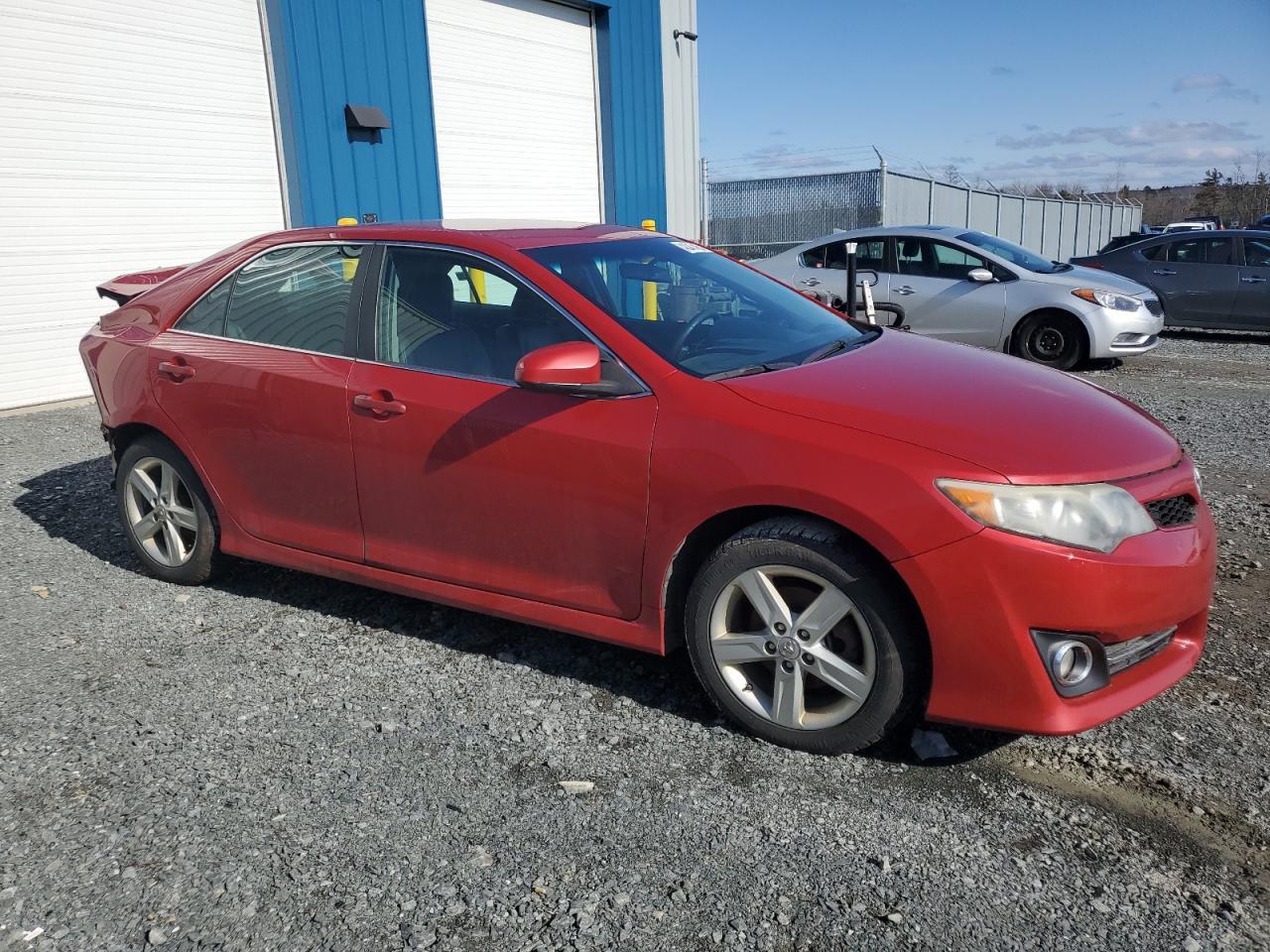 2014 TOYOTA CAMRY L - Фото 4