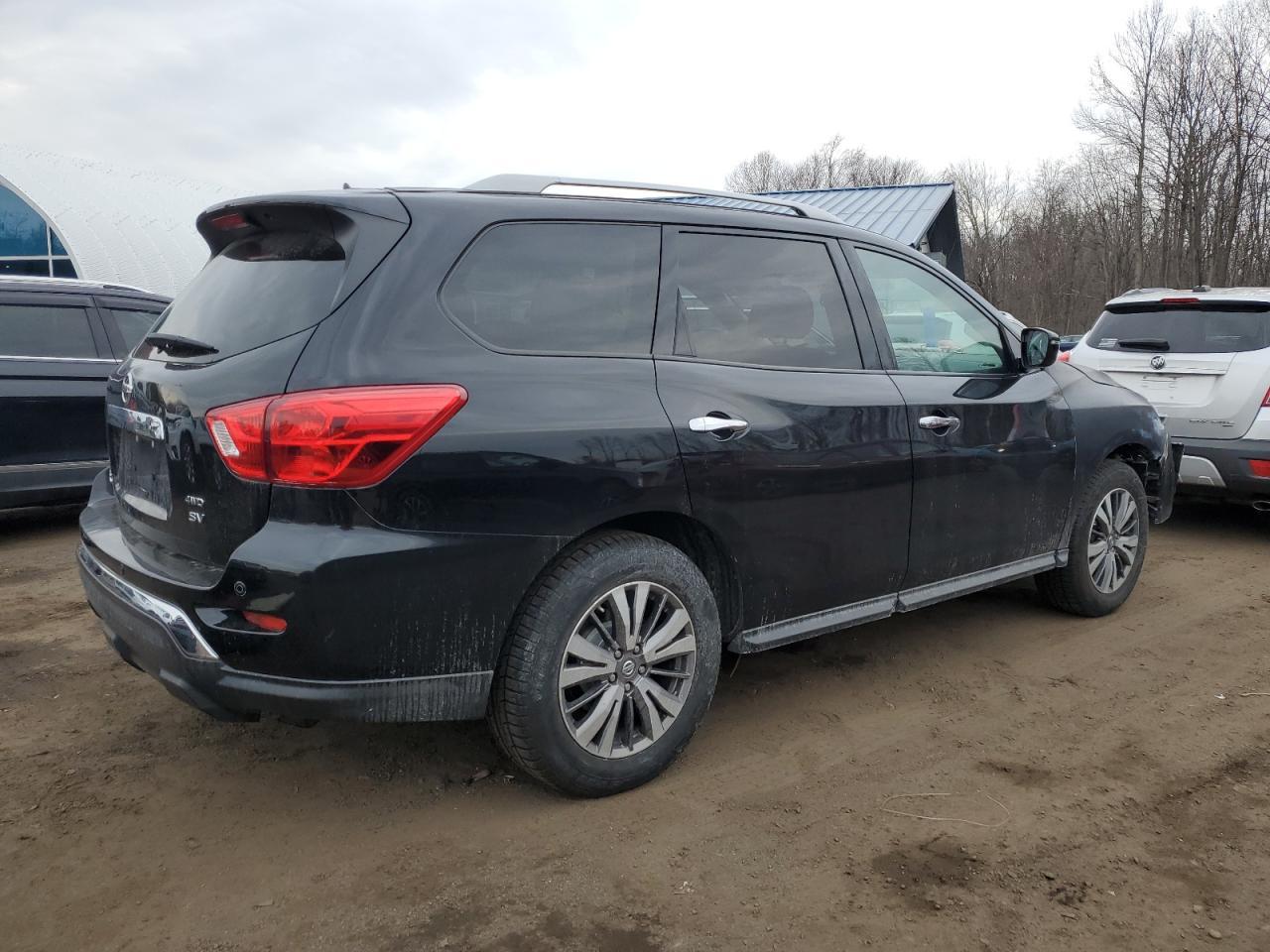 2018 NISSAN PATHFINDER - Фото 3