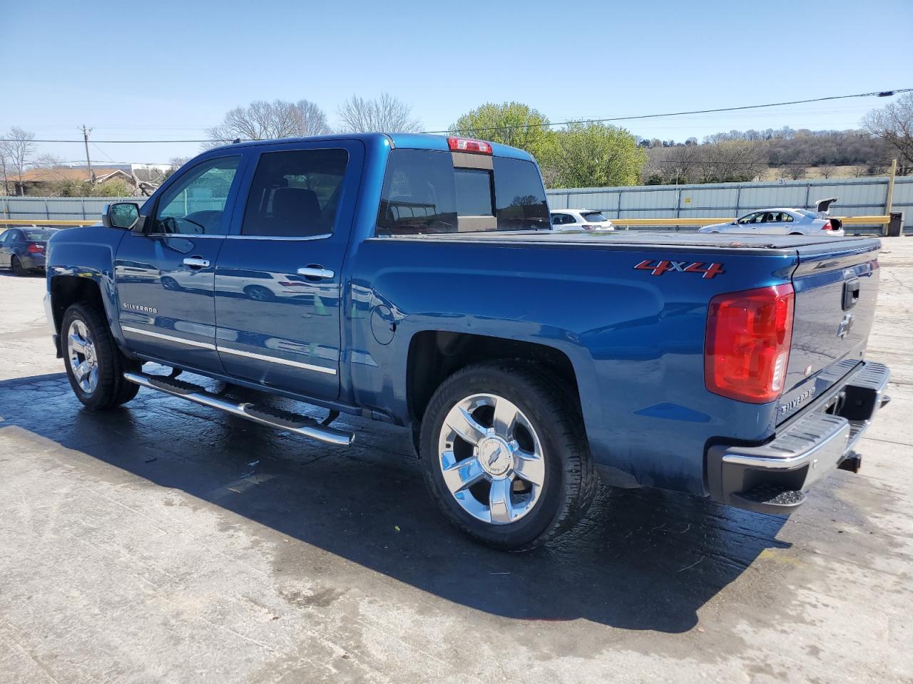 2018 CHEVROLET SILVERADO - Фото 2