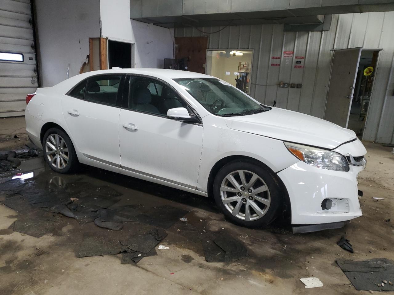 2015 CHEVROLET MALIBU 2LT - Image 4