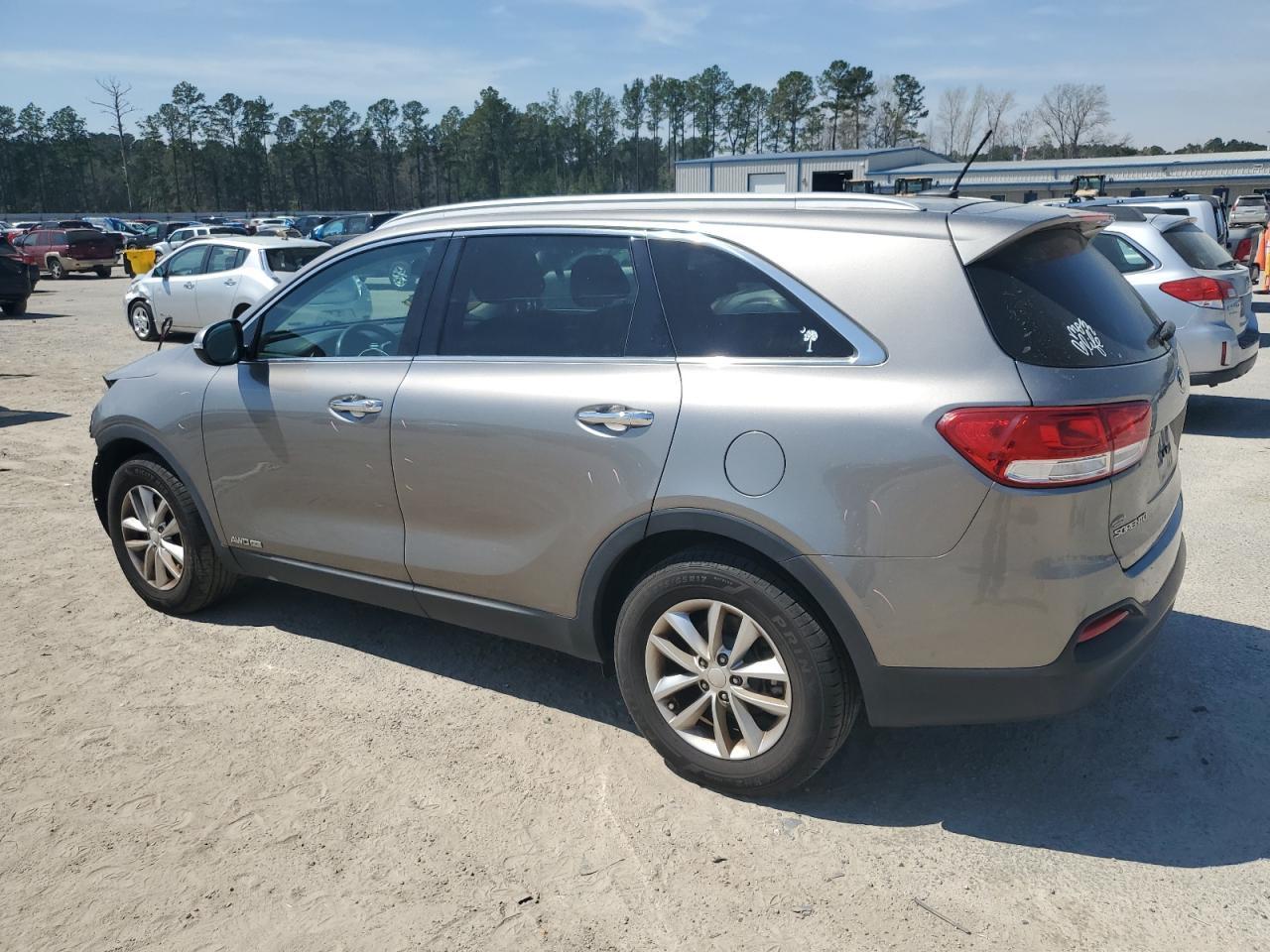 2017 KIA SORENTO LX - Фото 2