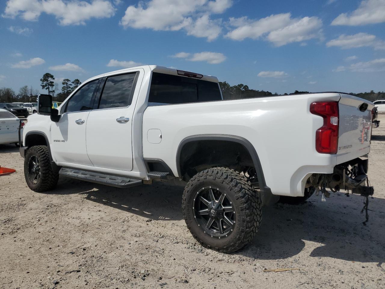 2020 CHEVROLET SILVERADO - Image 2