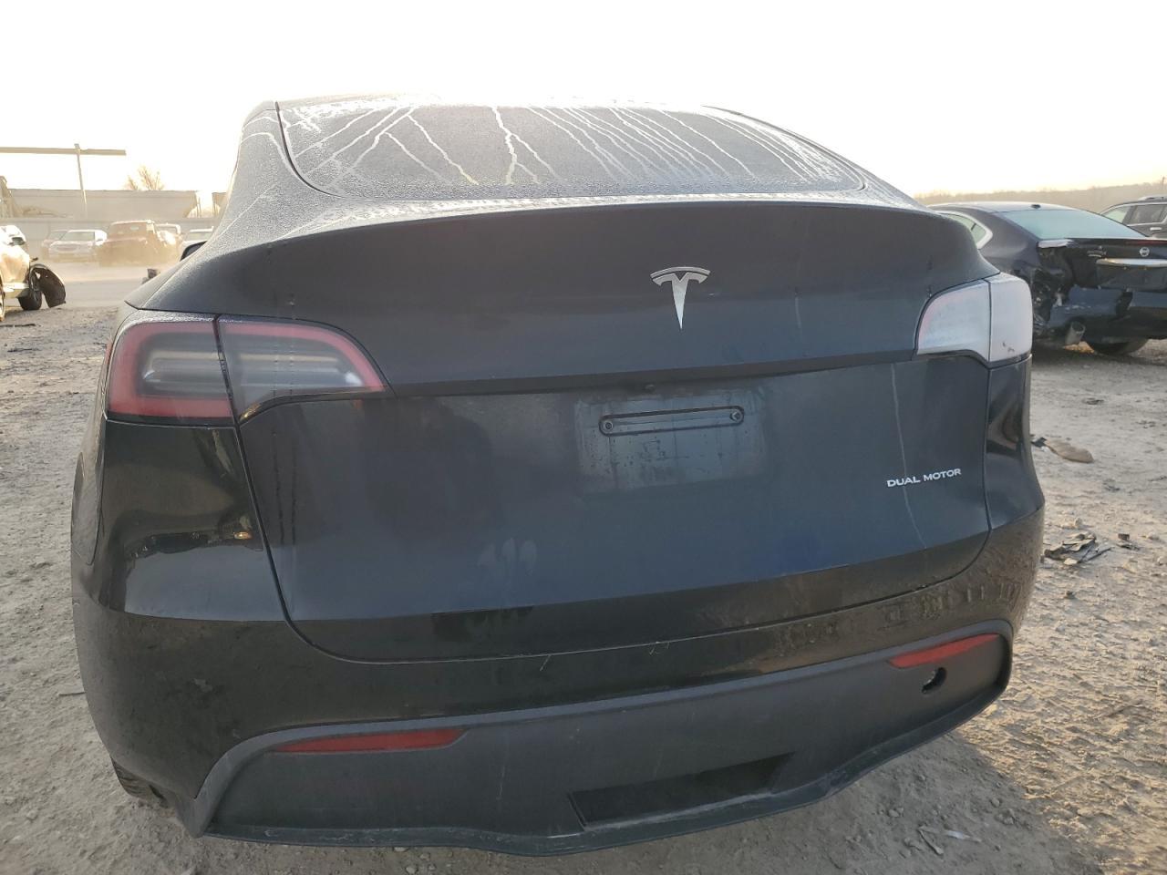 2024 TESLA MODEL Y - Image 6
