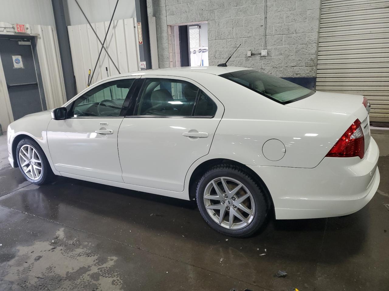 2012 FORD FUSION SEL - Image 2