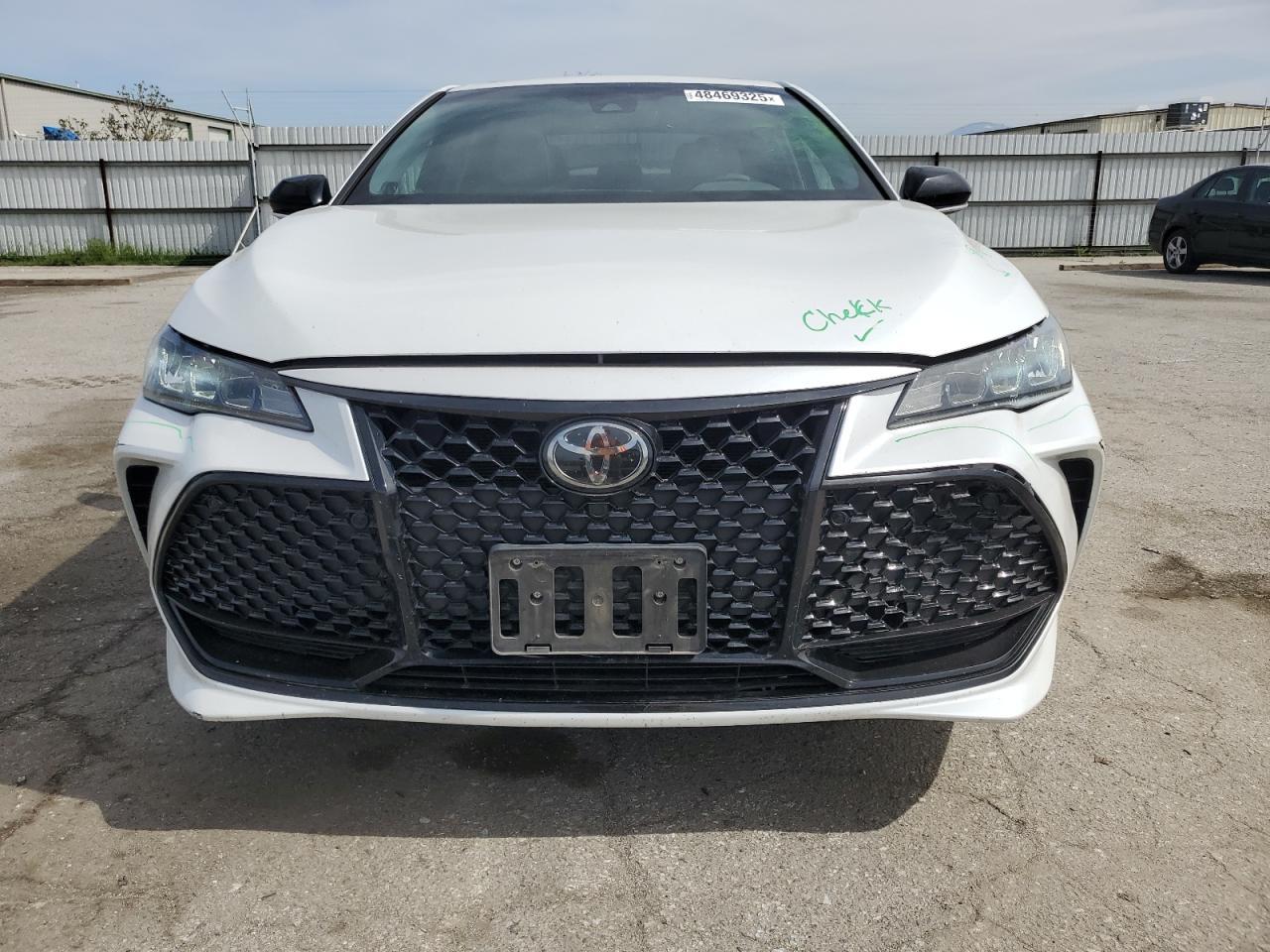 2019 TOYOTA AVALON XLE - Image 5