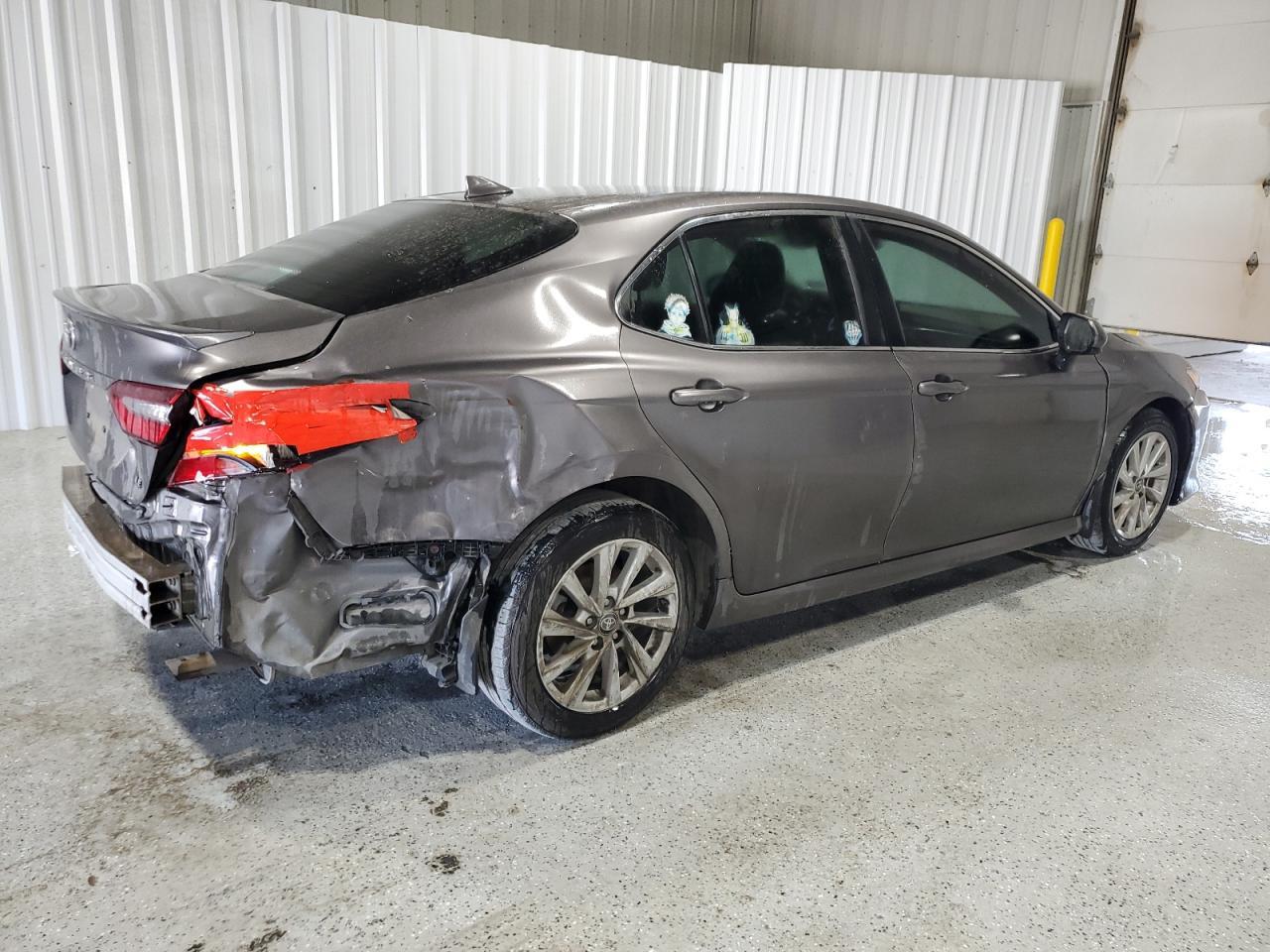 2023 TOYOTA CAMRY LE - Фото 3