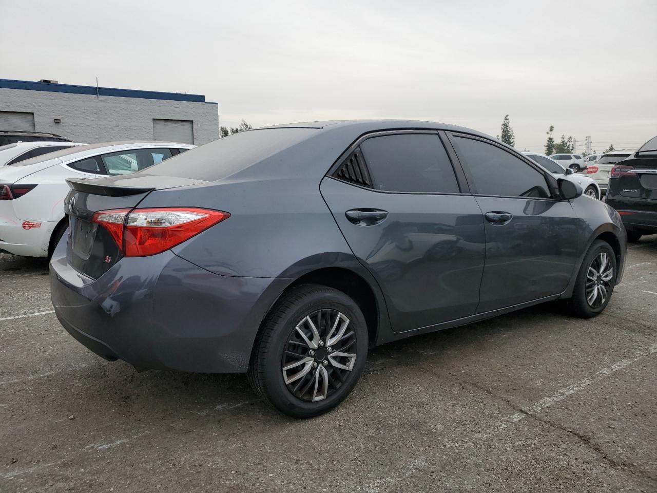 2016 TOYOTA COROLLA L - Фото 3