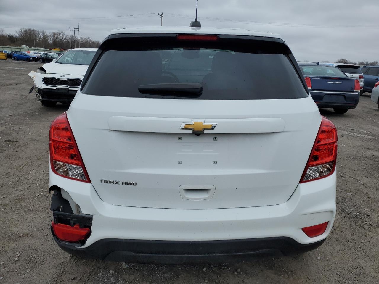 2021 CHEVROLET TRAX LS - Фото 6