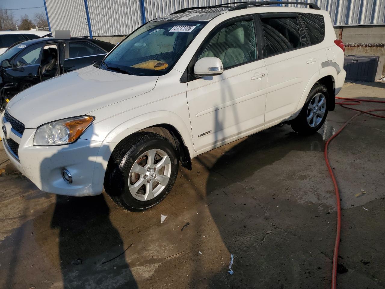 2011 TOYOTA RAV4 LIMIT