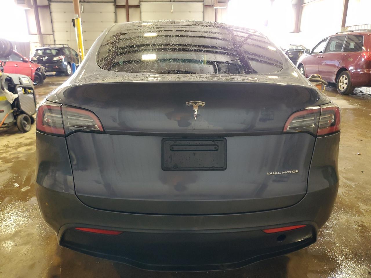 2023 TESLA MODEL Y - Фото 6