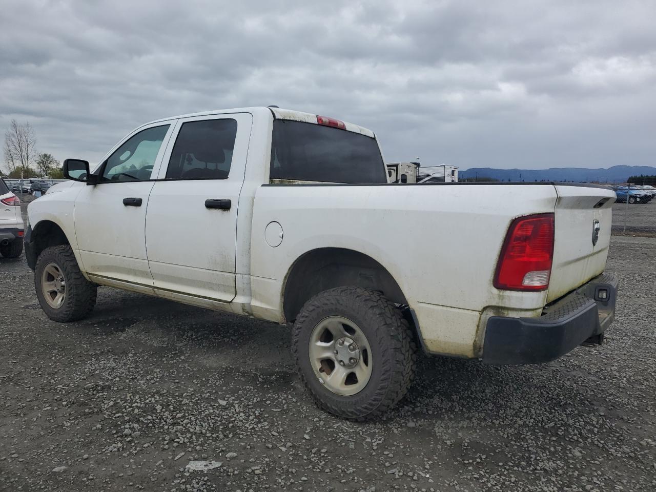 2015 RAM 1500 ST - Фото 2