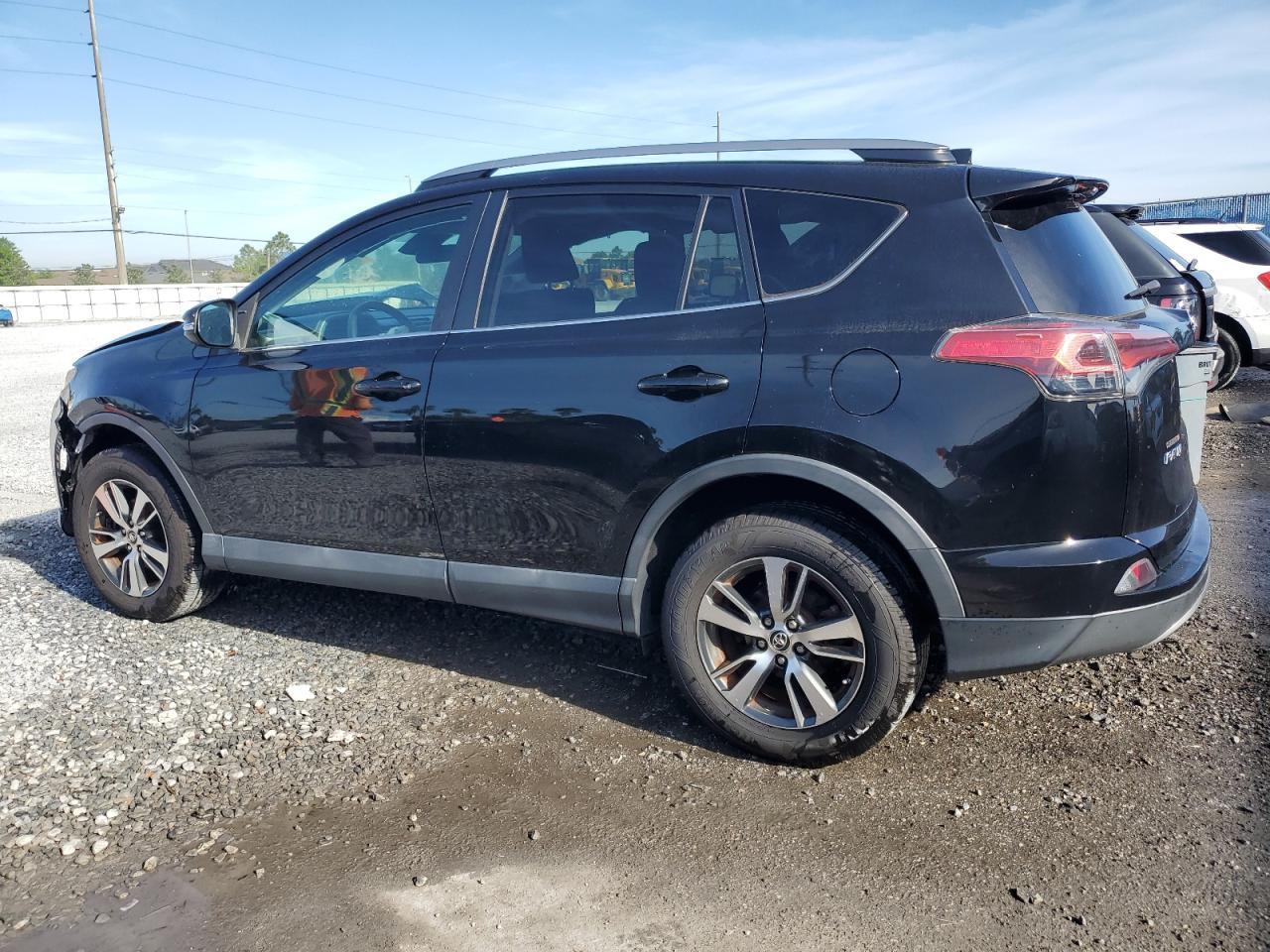 2017 TOYOTA RAV4 XLE - Image 2