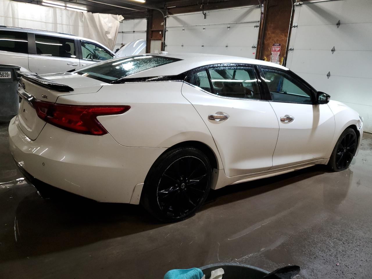 2016 NISSAN MAXIMA 3.5 - Фото 3
