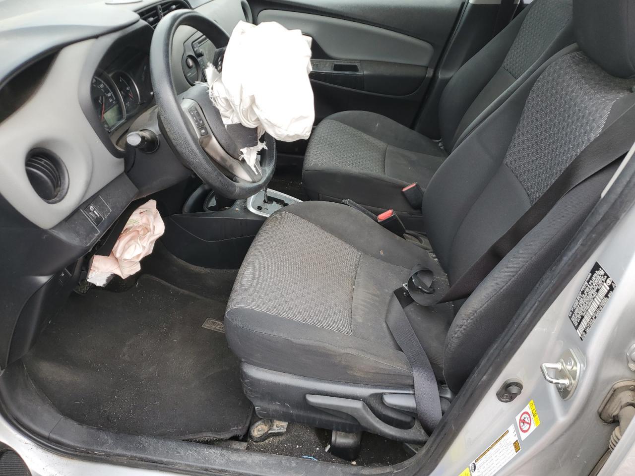 2017 TOYOTA YARIS L - Фото 7