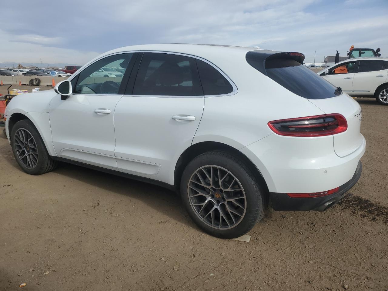 2015 PORSCHE MACAN S - Image 2
