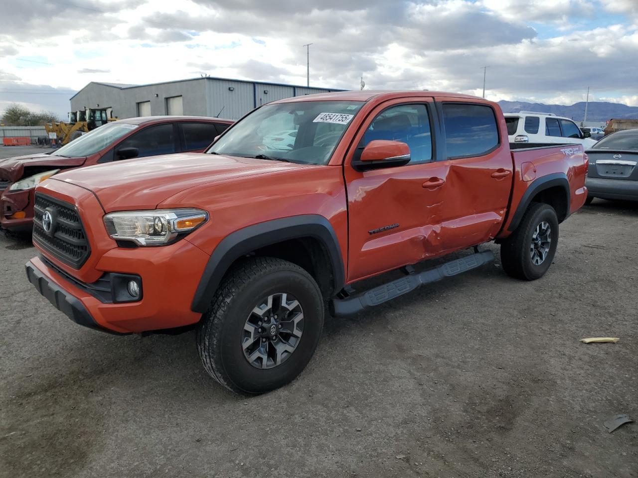 2017 TOYOTA TACOMA DOU