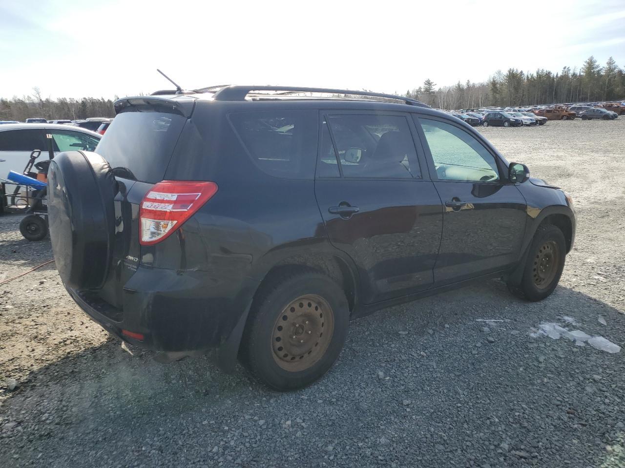 2011 TOYOTA RAV4 - Фото 3