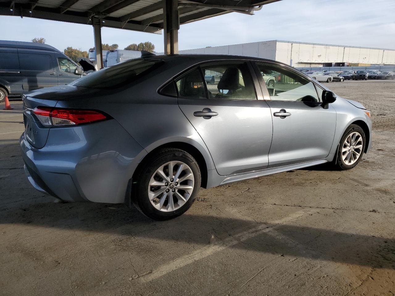 2020 TOYOTA COROLLA LE - Image 3