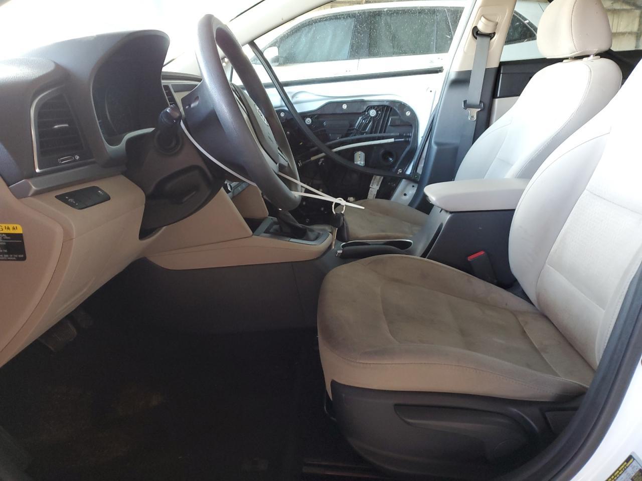 2017 HYUNDAI ELANTRA SE - Фото 7