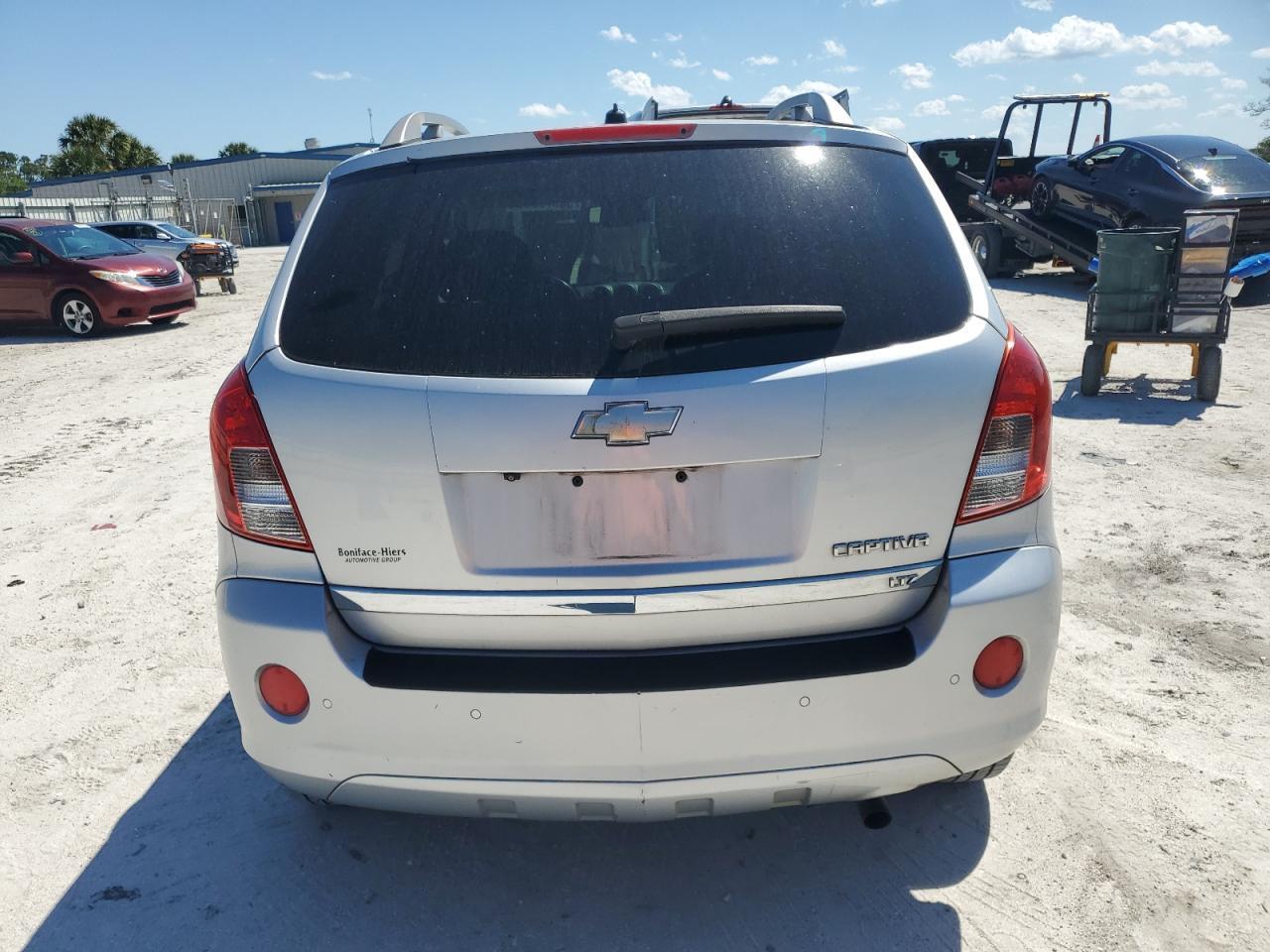 2013 CHEVROLET CAPTIVA LT - Image 6