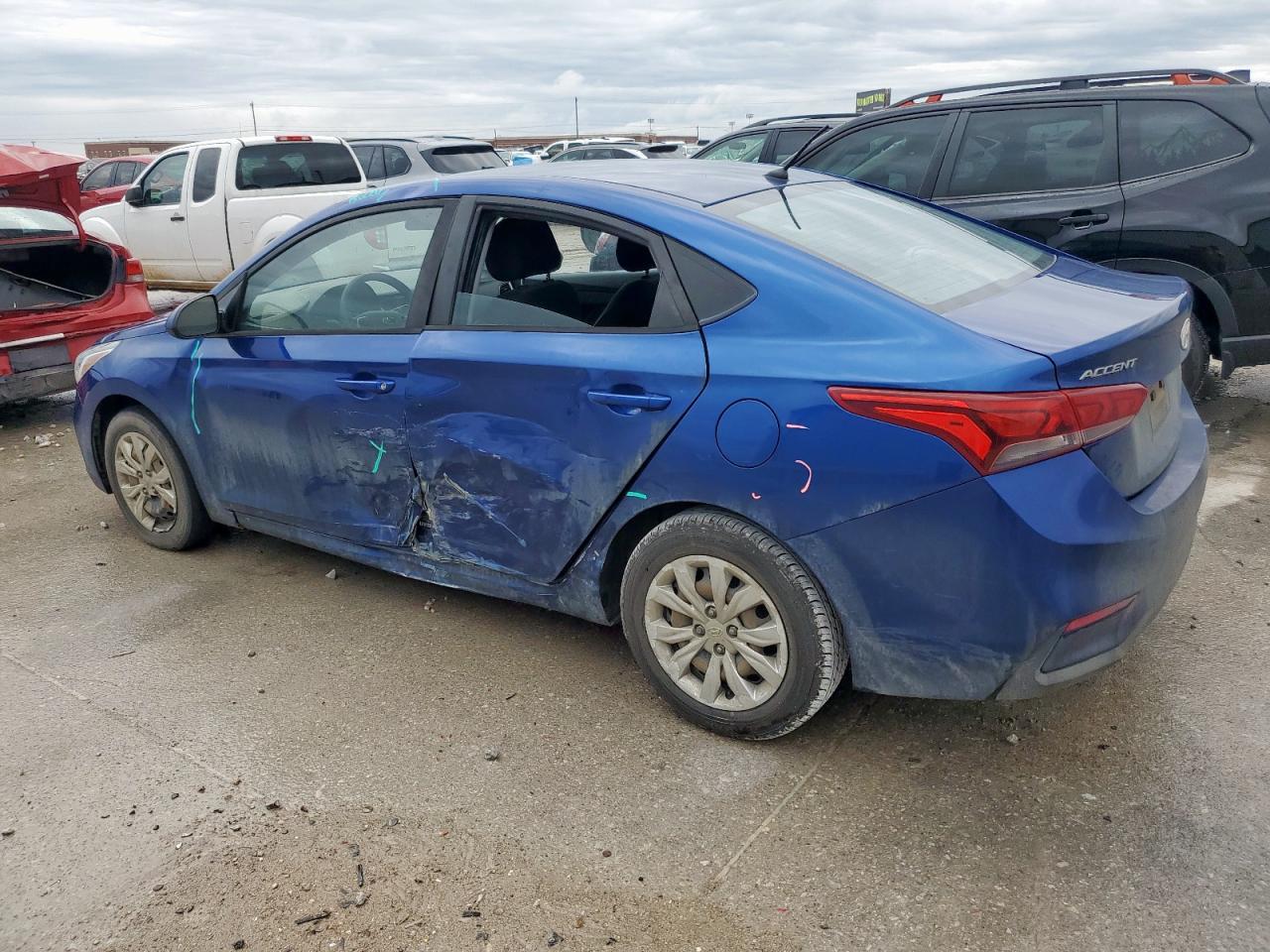 2019 HYUNDAI ACCENT SE - Image 2